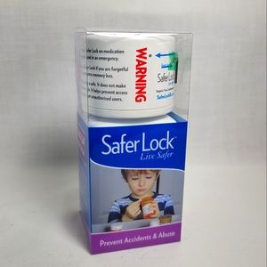 Safer lock child safety medication container NWT